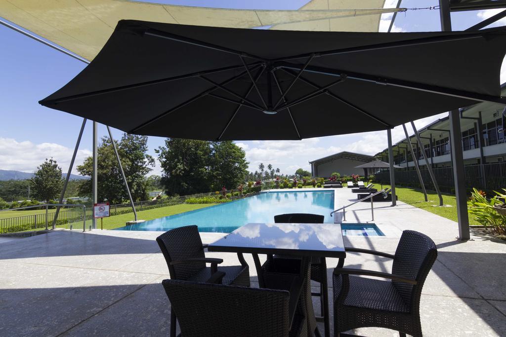 Crossroads Hotel Lae Omili Exterior foto